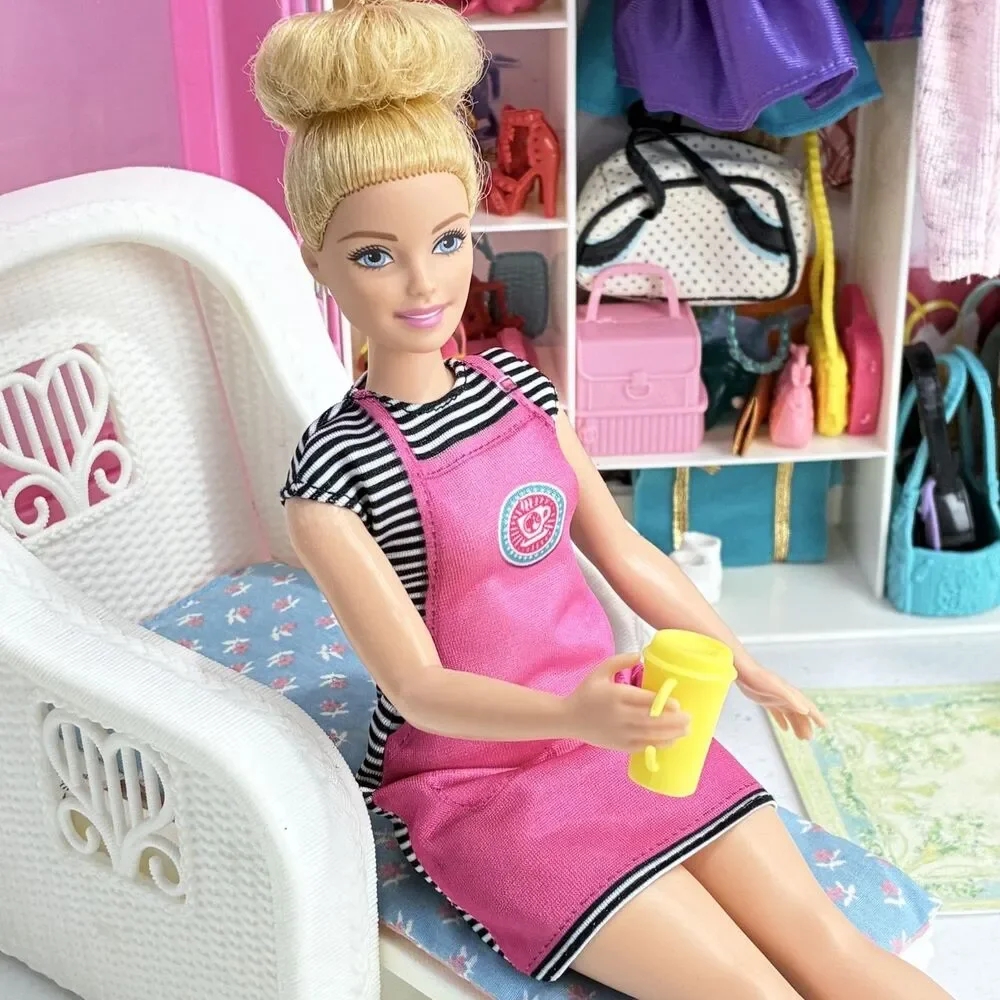 Barbie You Can Be Anything Coffee Shop Barista Doll Curvy Blonde Bun Millie Face